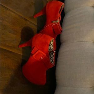 red heels